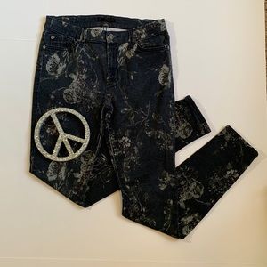 7 For All Mankind Skinny Black Wash Floral Pattern Jeans Size 28